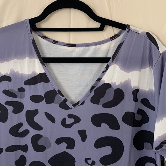 V neck maxi dress. Purple, white & black short sleeve leopard print. New in bag - Picture 7 of 8